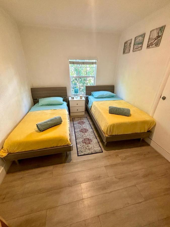 Nice 2 Twin Bedroom - Best Central Location In Miami - Luggage Storage, Parking And Laundry For Free!!!! Eksteriør billede